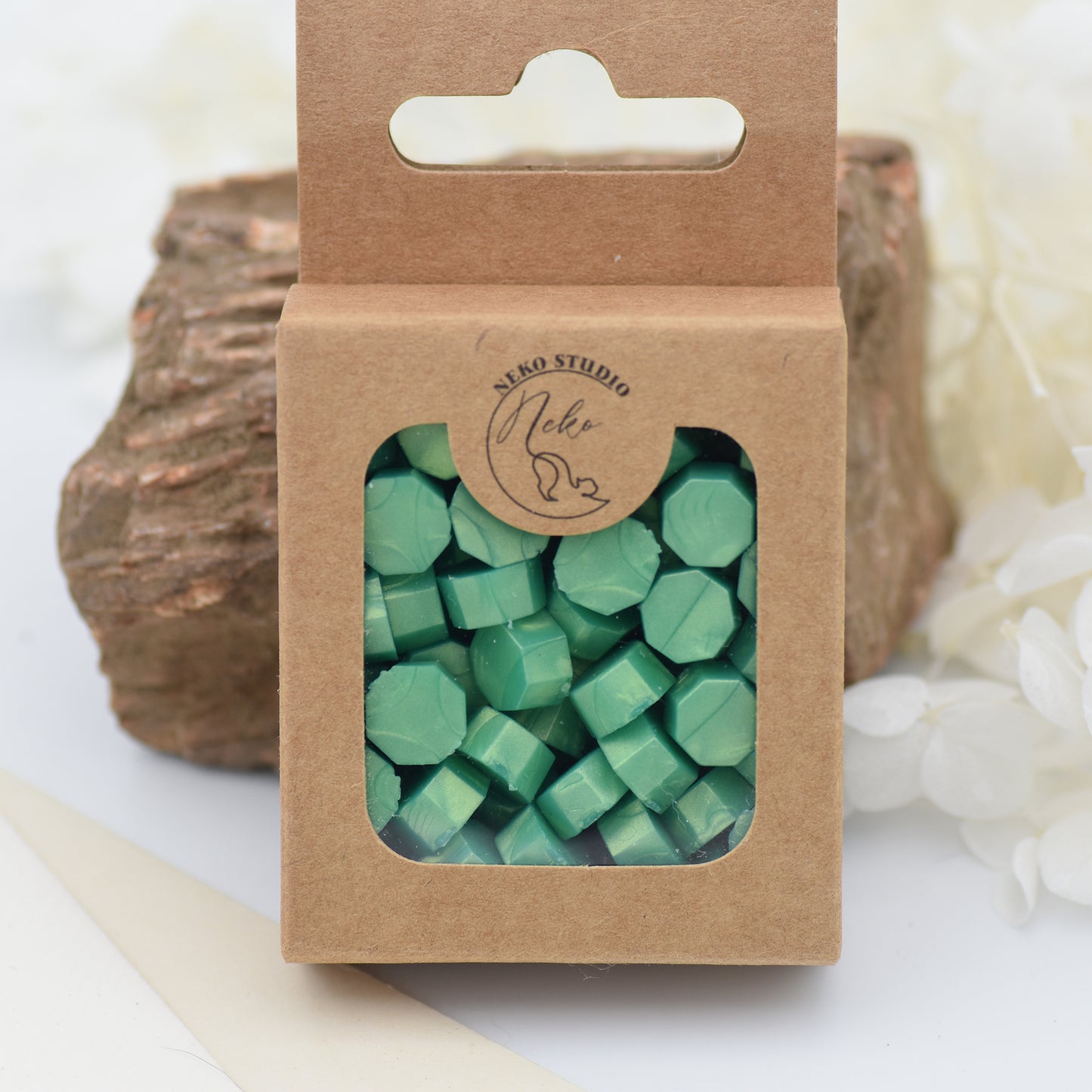 D23 Jade Leaf Wax Seal Beads – Lush Green