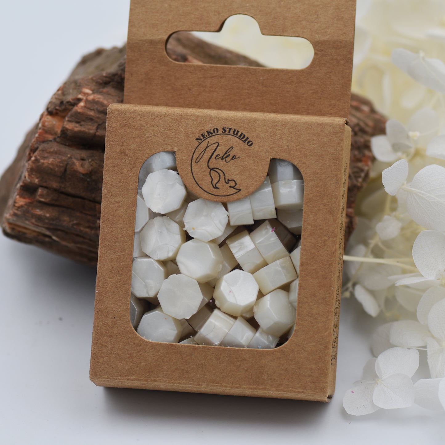 D47 Satin Ivory Wax Seal Beads – Soft Pearl Cream