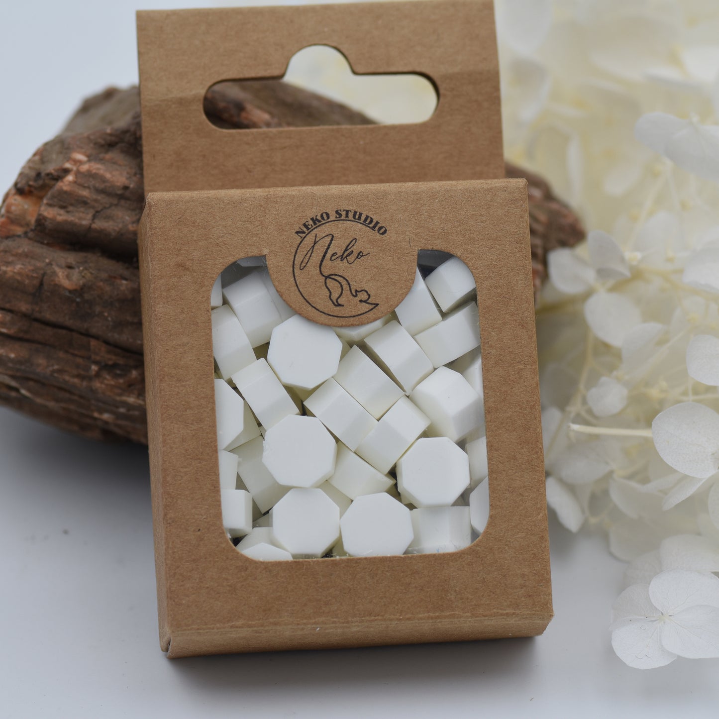 L20 Snow Drift Wax Seal Beads – Pure White Elegance 30g.