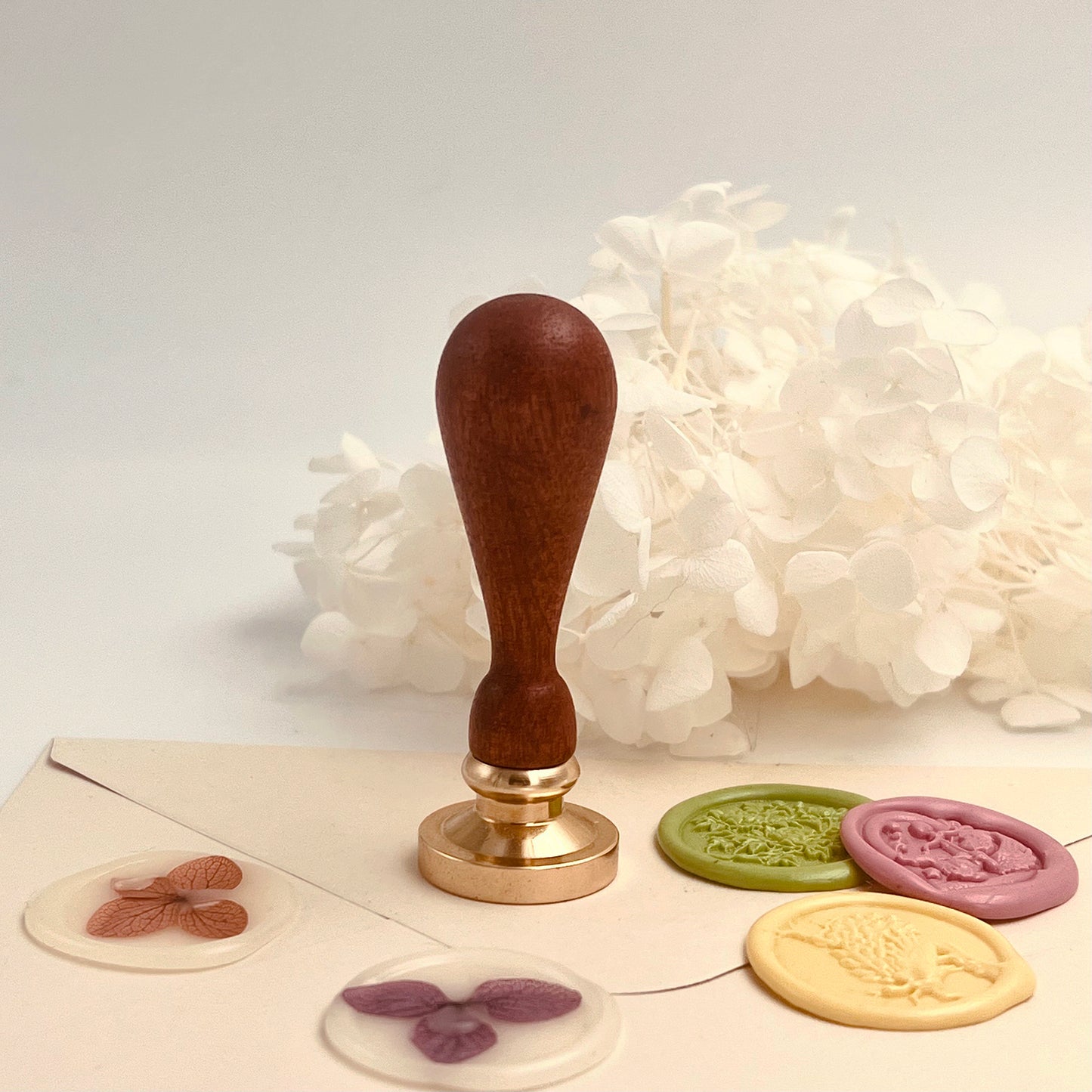 Compact Wooden Wax Seal Handle – 12.7g