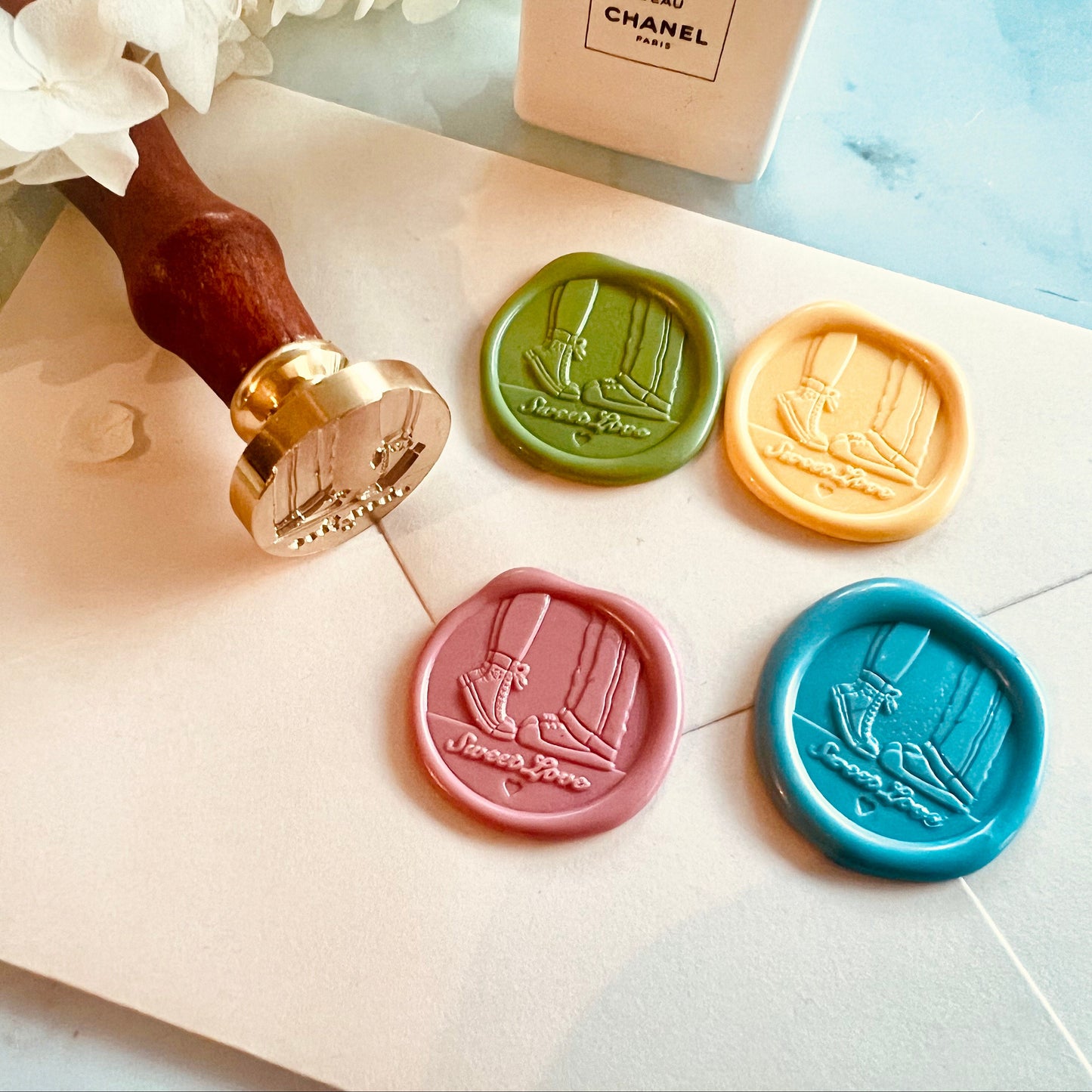 Sweet Love Wax Seal Stamp – Romantic Couple size 25 mm.
