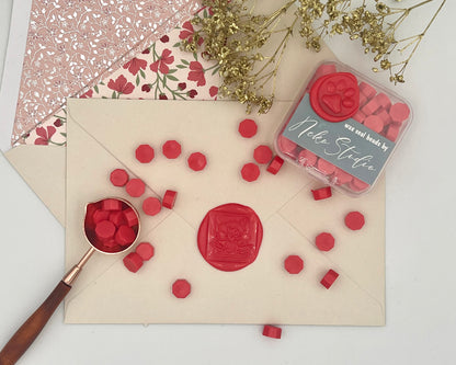 DL82-Lipstick Red color wax seal beads
