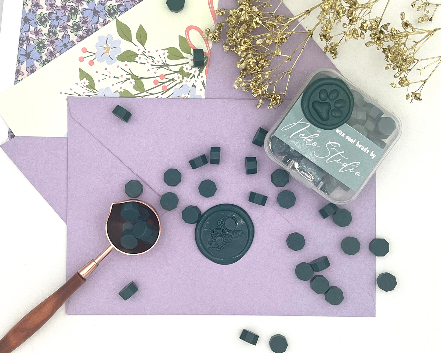 DL109-Cargo Green color wax seal beads