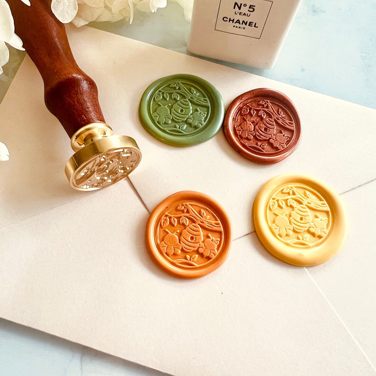 Beehive & Bees Wax Seal Stamp size 25mm