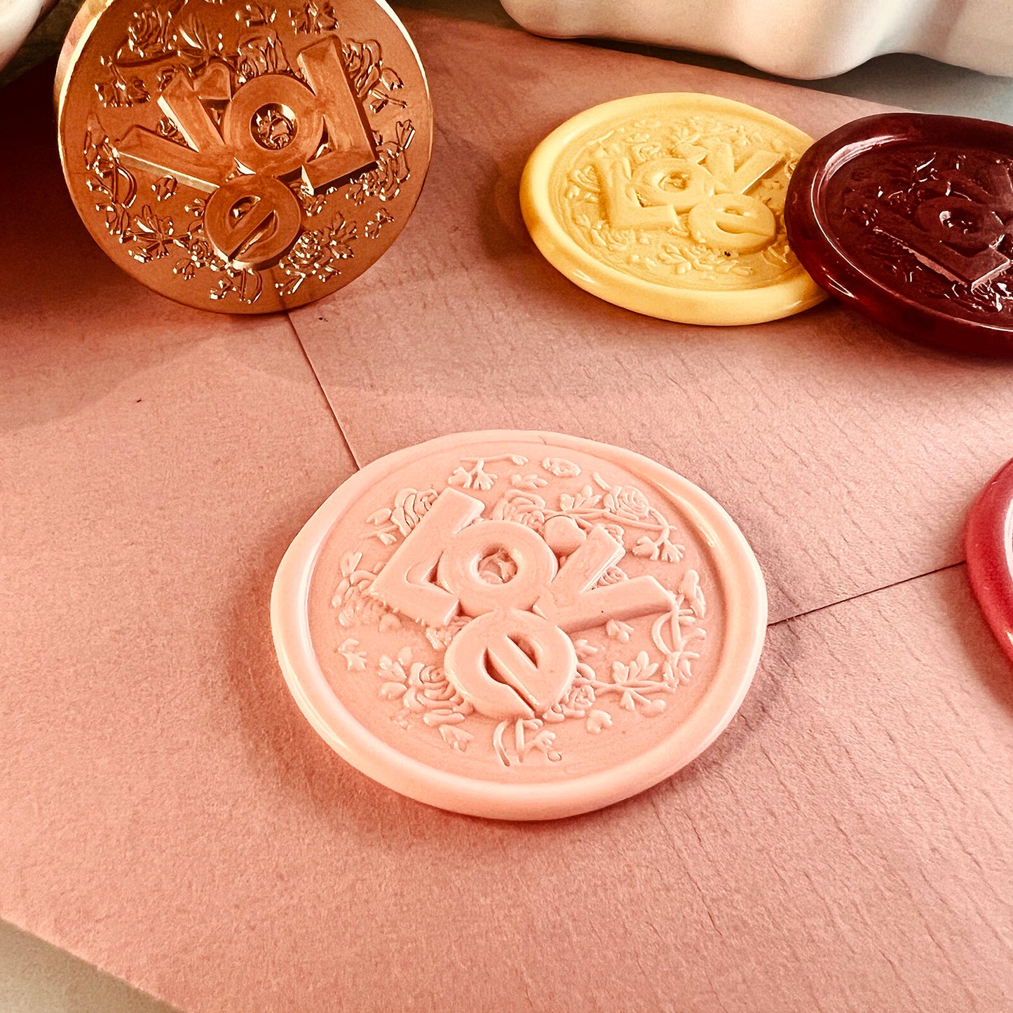 LOVE Wax Seal Stamp with Rose Pattern - Valentine's Day (30mm)