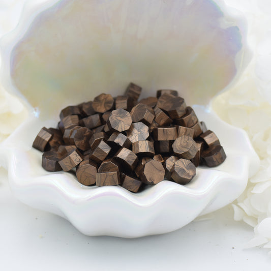 L117 – Cocoa Gleam Wax Seal Beads | Shiny Dark Mocha Brown 30g.