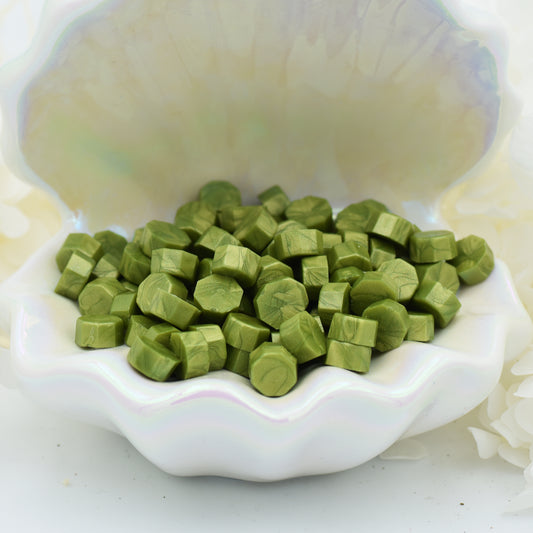 L18 – Olivewood Wax Seal Beads | Shimmery Olive Green 30g.