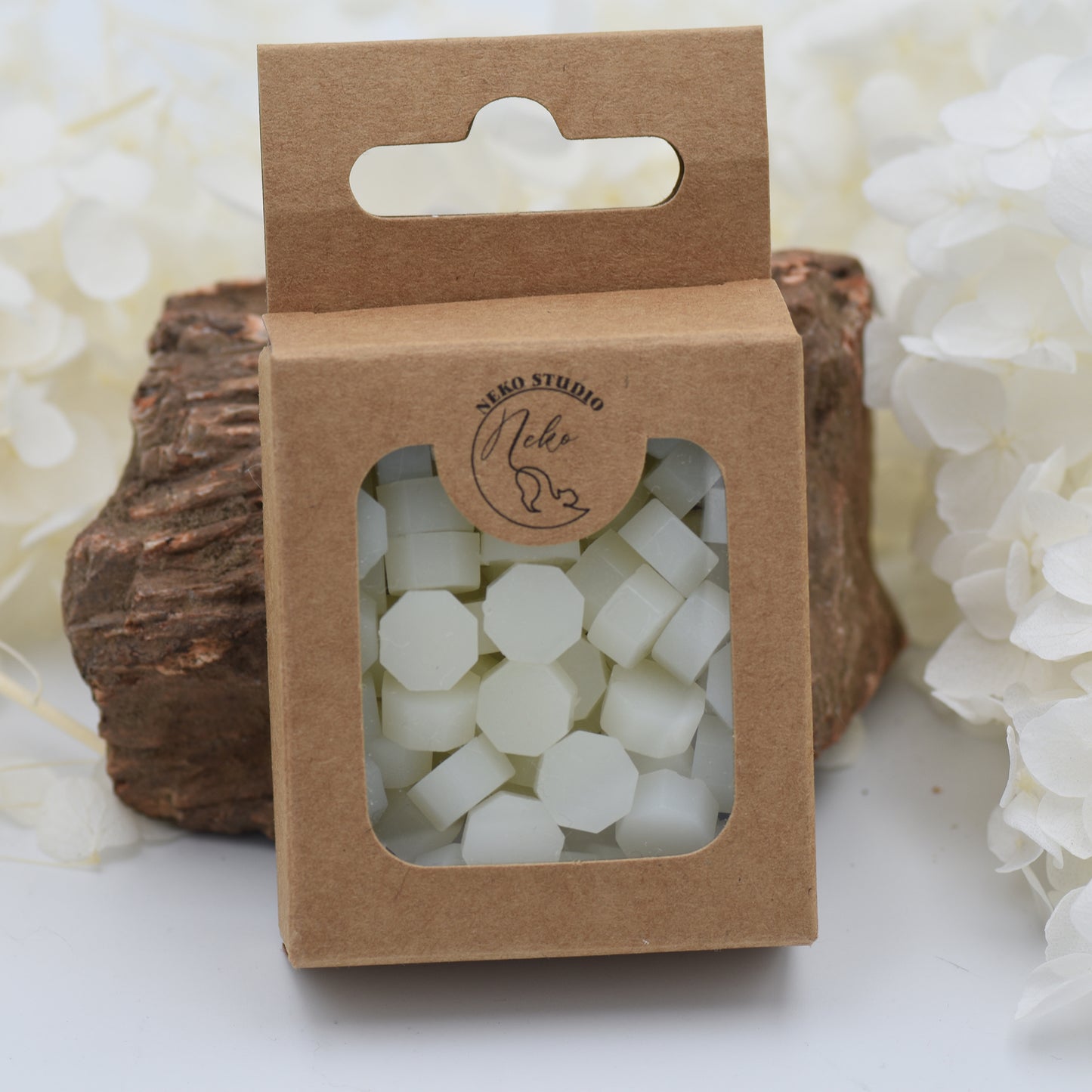 L19 Half Transparent Wax Seal Beads – Soft Frosted White 30g.