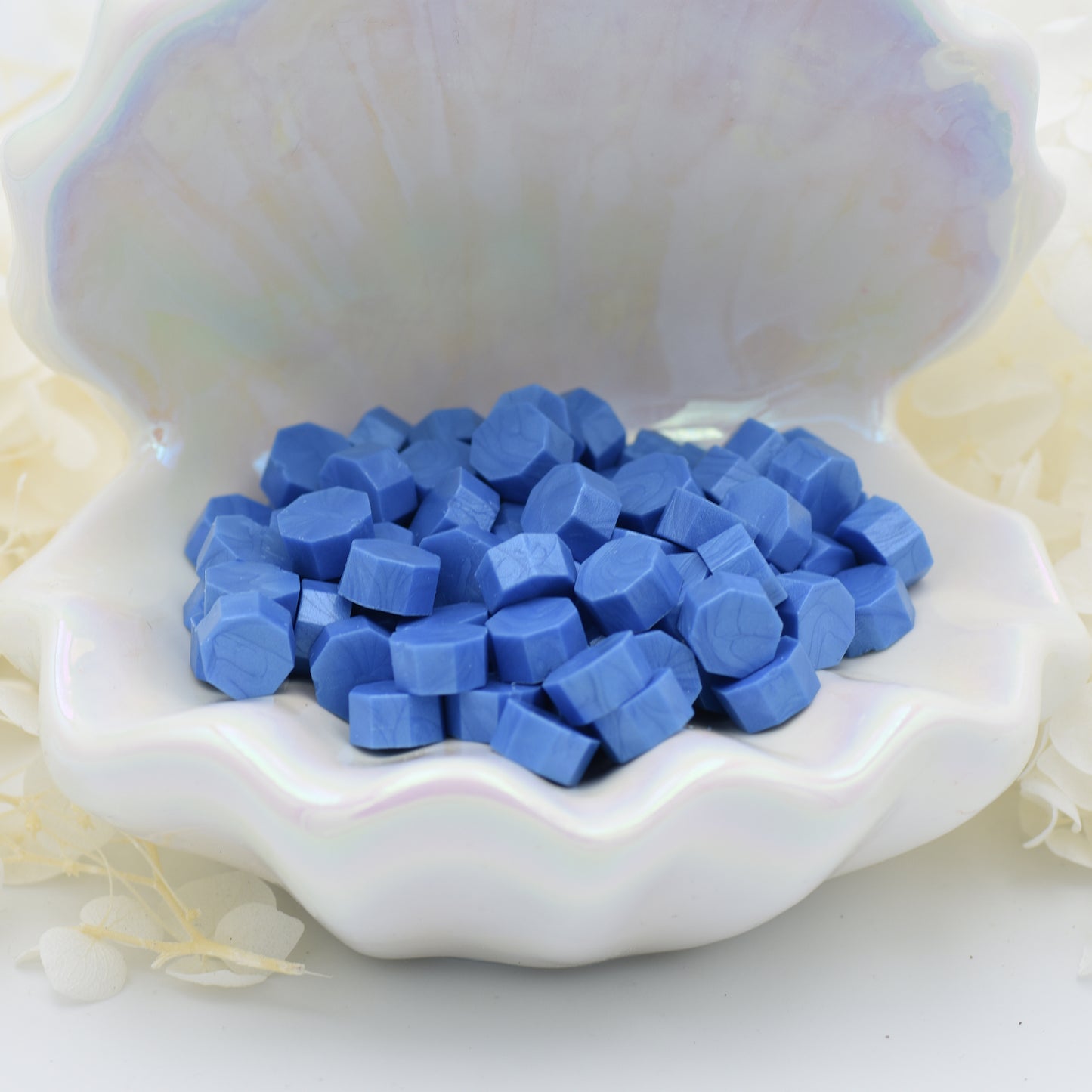 L45 Morning Haze Wax Seal Beads – Soft Cloudy Blue 30g.