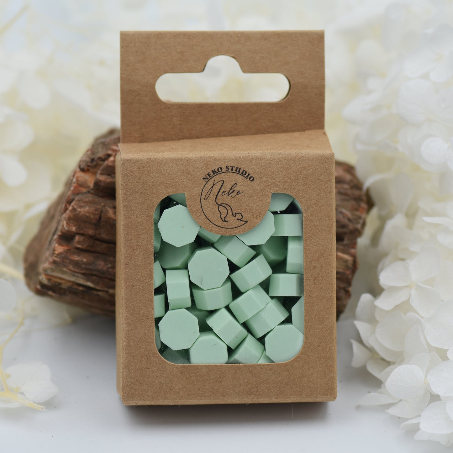 L71 Mint Frost Wax Seal Beads – Soft Pastel Green 30g.
