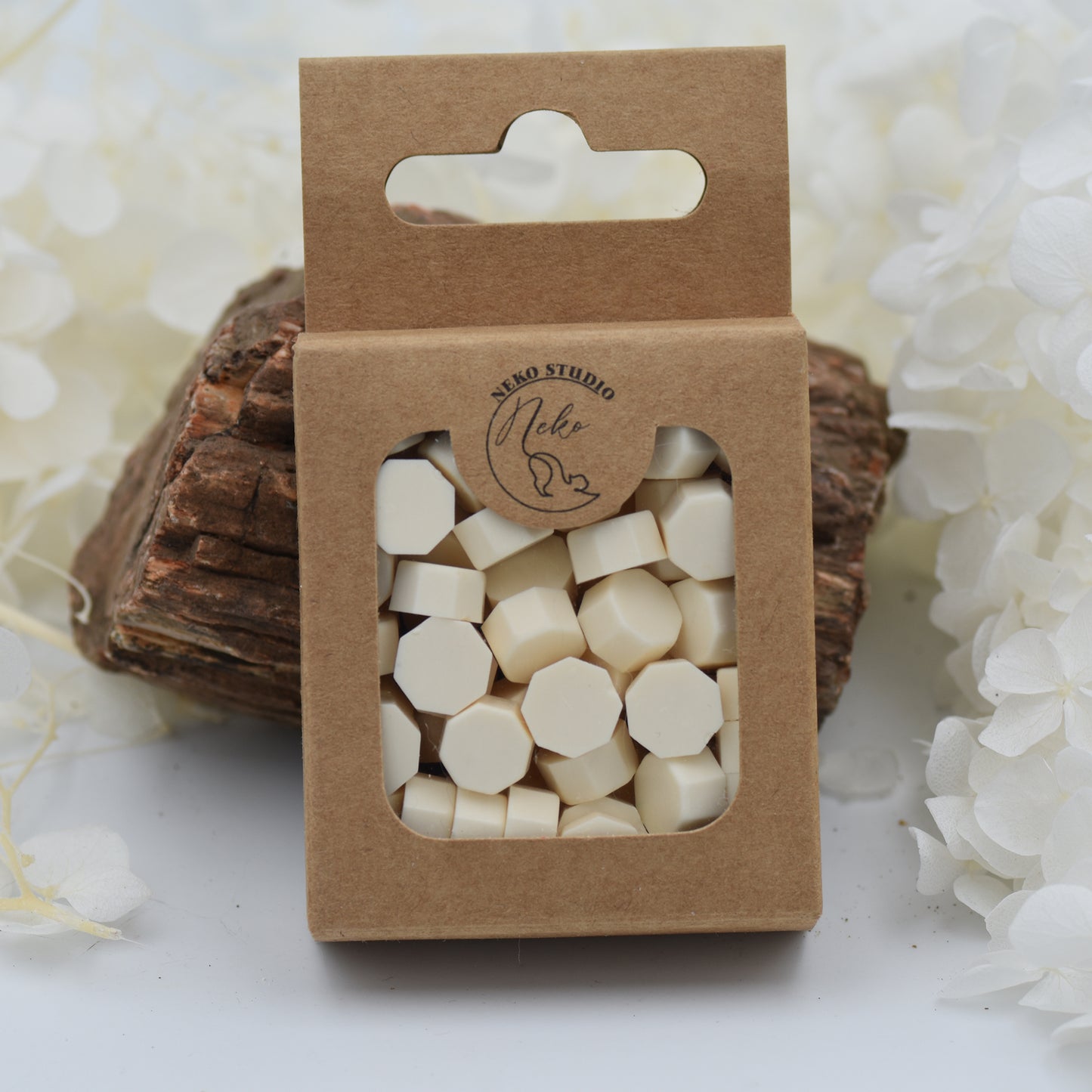 L72 Ivory Cream Wax Seal Beads – Soft Off-White Neutral